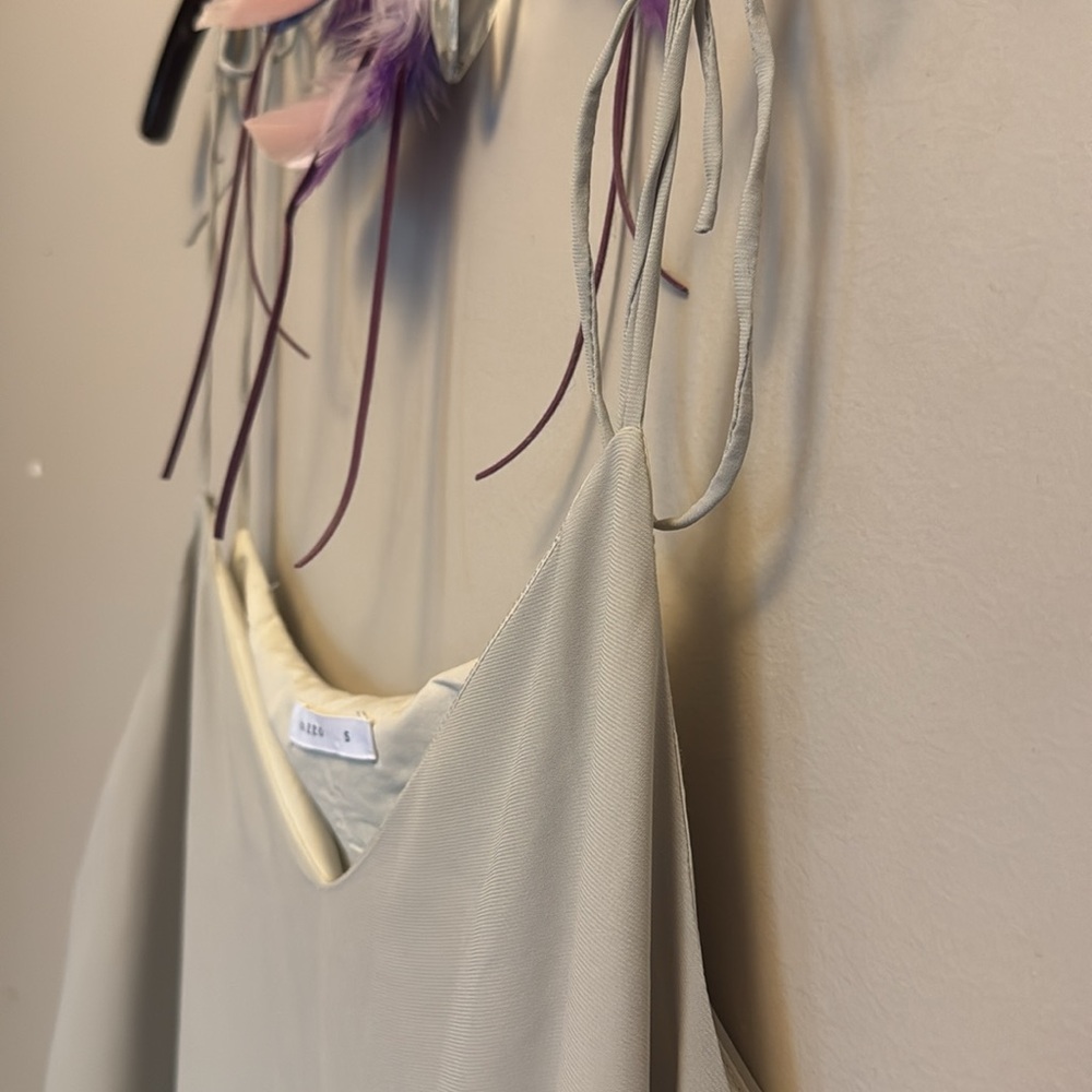 Pazzo Elegant Light Green Slip Dress - Picture 5 of 7